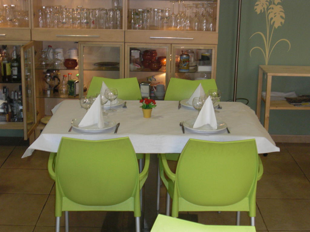 Ca La Conxita Hostal & Restaurante Hotell La Vajol Eksteriør bilde